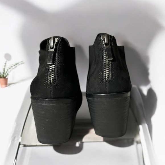 🌻NEW Eileen Fisher Irwin Black Suede Crossover Wrap Front Bootie Women's Size 5 - Picture 6 of 10